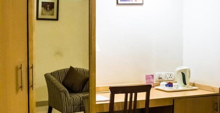 Hotel Phoenix Koregaon Park Pune Eksteriør billede