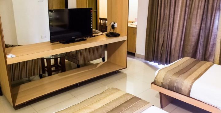Hotel Phoenix Koregaon Park Pune Eksteriør billede