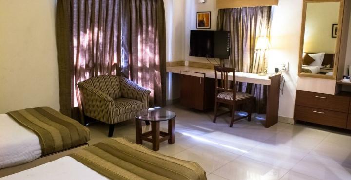 Hotel Phoenix Koregaon Park Pune Eksteriør billede