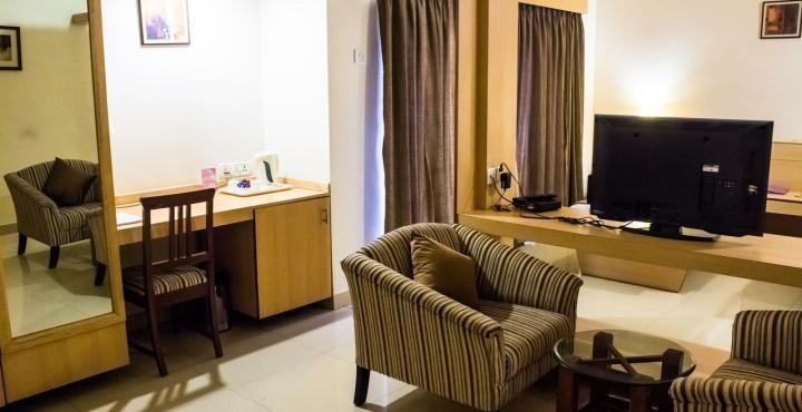 Hotel Phoenix Koregaon Park Pune Eksteriør billede