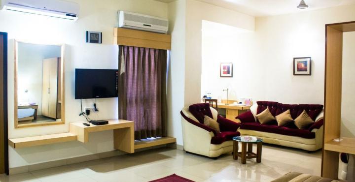 Hotel Phoenix Koregaon Park Pune Eksteriør billede