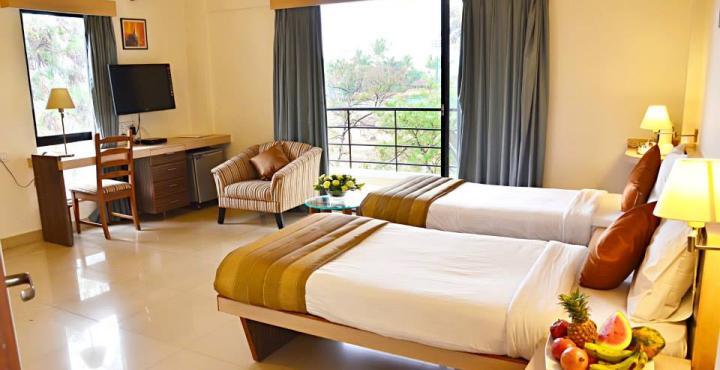Hotel Phoenix Koregaon Park Pune Eksteriør billede